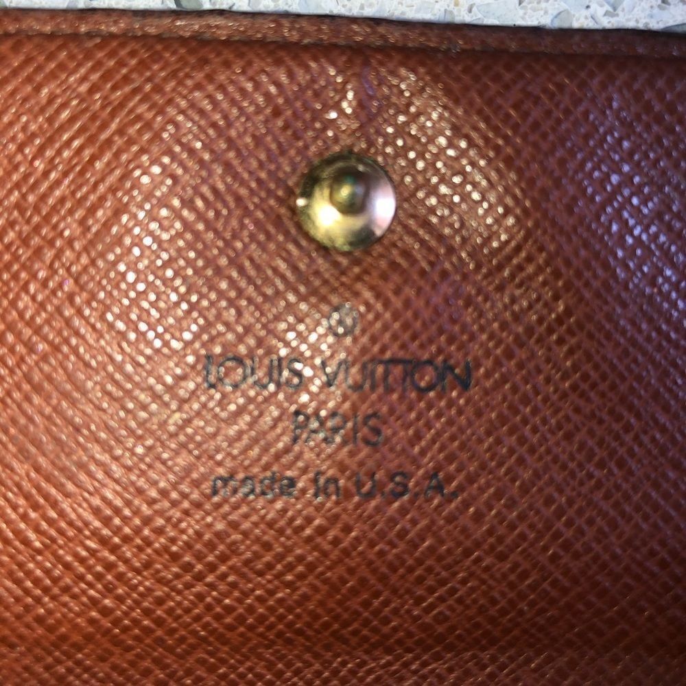 Louis Vuitton Monogram Wallet - Picture 4 of 10